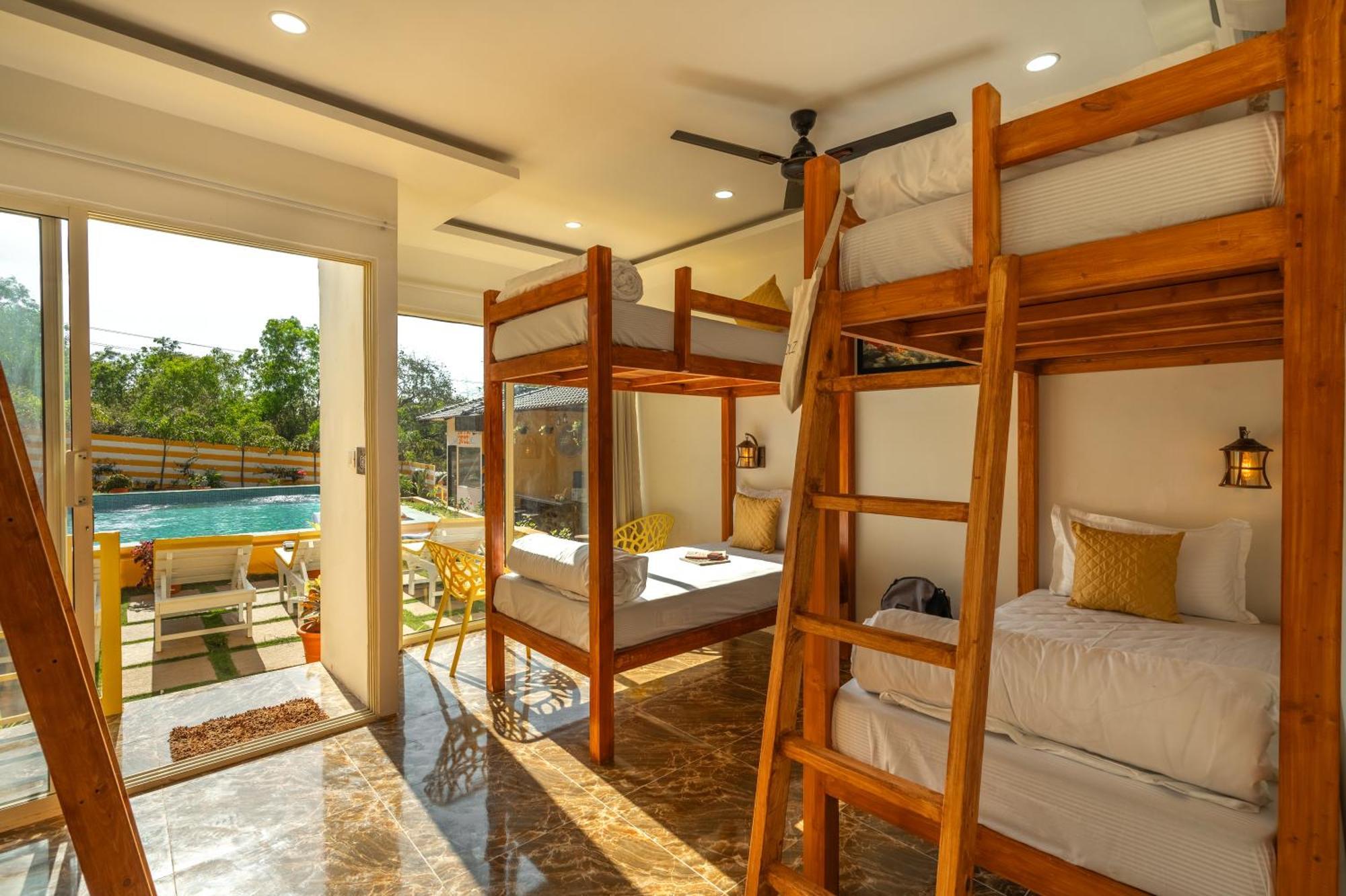 The Social Stays Goa, Morjim Formerly Artbuzz Ngoại thất bức ảnh