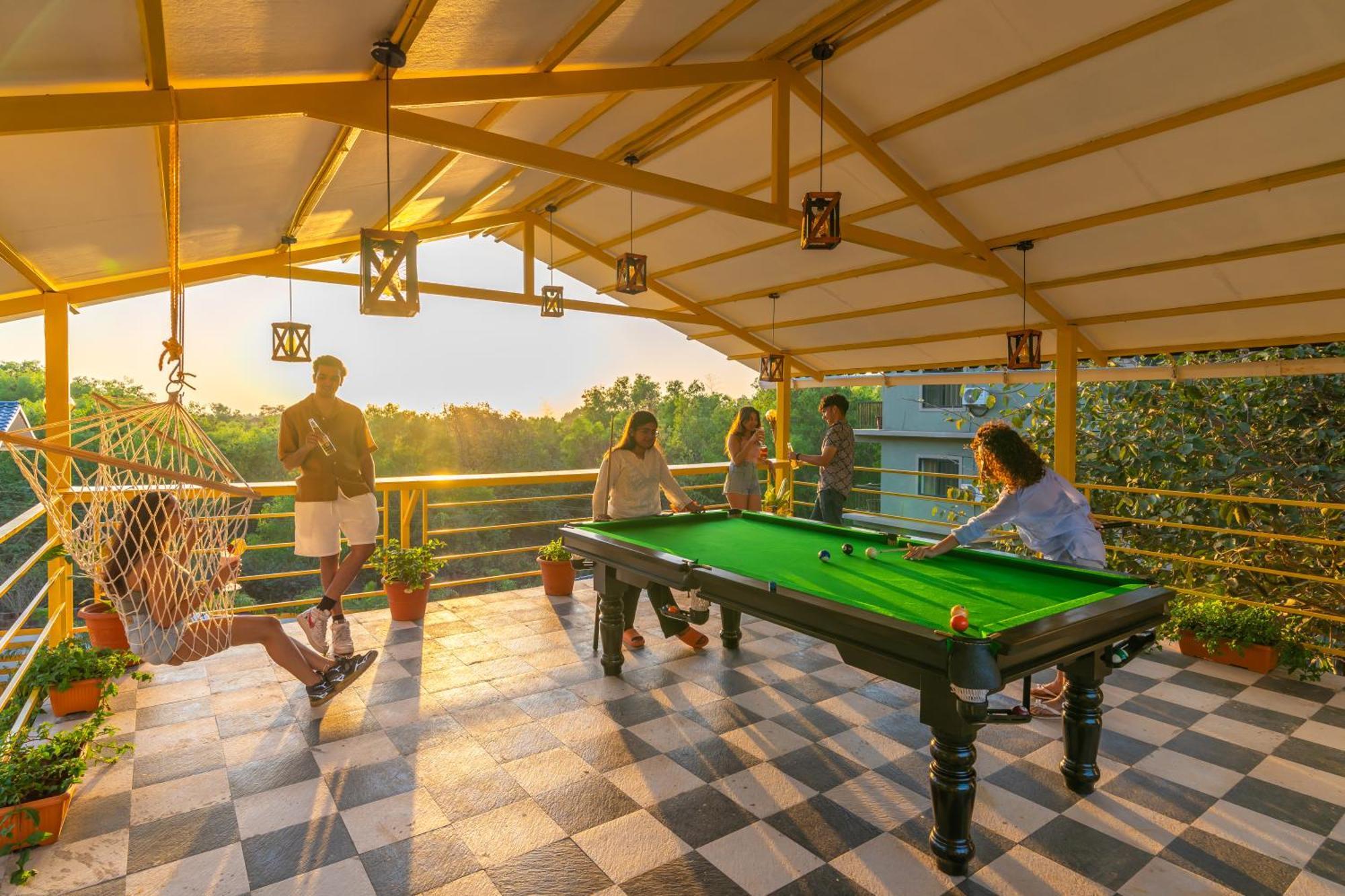 The Social Stays Goa, Morjim Formerly Artbuzz Ngoại thất bức ảnh