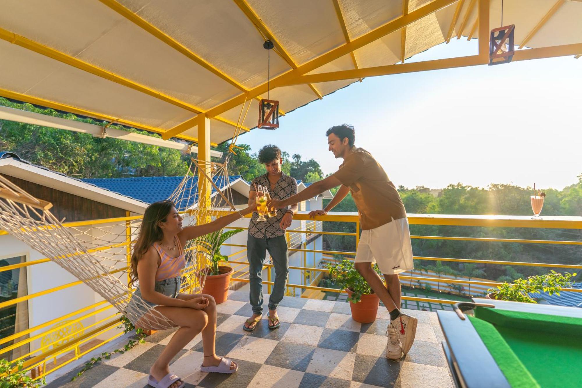 The Social Stays Goa, Morjim Formerly Artbuzz Ngoại thất bức ảnh